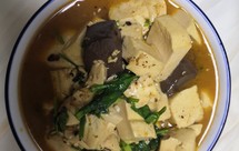 好吃到哭的鸭血豆腐煲