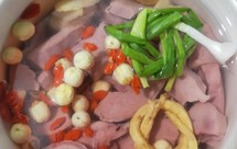 简易版{党参莲子猪心汤}