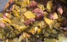 冬日里开胃的猪血炒酸菜