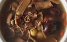 菌菇莲子猪心汤