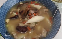 祛湿去寒/胡椒煲猪肚汤