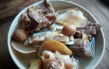 海底椰雪梨猪肺汤