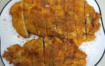 炸鸡排- 鸡胸肉-家庭版正新鸡排，一定要沾点番茄酱！绝配