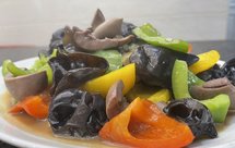 彩椒木耳炒猪腰