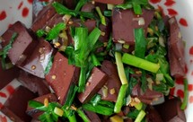 好吃的猪血炒韭菜