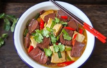 猪血炖豆腐