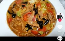 我超爱的临沂喜宴菜～西红柿包菜炖里脊