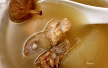 猪肺脊骨煲雪梨