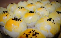 千层蛋黄酥猪油版，可加麻薯，自留备用菜谱