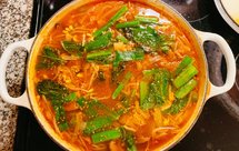 韩式辣味猪骨汤Gam-ja Tang配土豆大白菜黄豆芽 秋冬营养暖胃