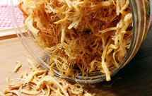 手撕鸡胸肉——减肥嘴馋时的救命稻草