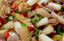 泡藕带炒鸡胗