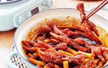 韩式鸡爪煮年糕