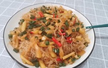 葫芦豆角炒米粉(绝配)