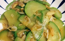 家常云南小瓜炒虾皮