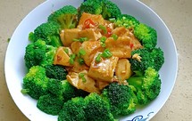 西兰花豆腐
