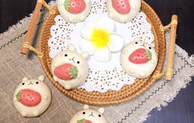 兔子草莓甜甜圈