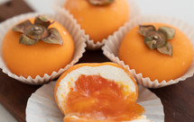 自制秋冬限量私房甜点，柿柿如意柿子雪媚娘