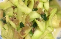 胡瓜炒油渣