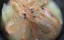 大虾干娃娃菜煮汤，不放鸡精依旧鲜味一级棒