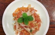 蟹柳柚子沙拉 特调泰式酱汁