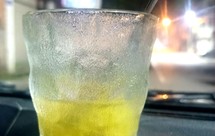 夏日清凉青梅饮品