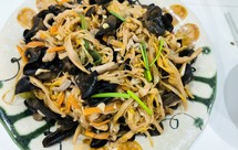 东北特色菜～木耳黄花菜