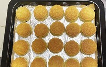 桃酥皮芝麻馅月饼