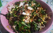 能吃辣的蒸黄豆芽明太鱼