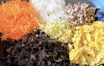 健康低脂家庭版白萝卜，胡萝卜，香菇，木耳，鸡蛋素包子（玉米面+白面）