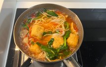 西红柿菌菇时蔬米线