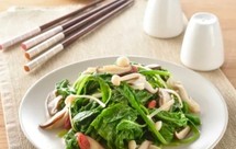 鲜菇炒苋菜，产后补给站