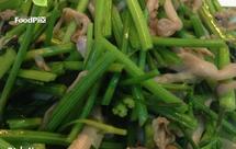 酒香滑子菇炒芹菜