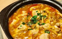 正宗韩式辣豆腐汤 配韩国泡菜海鲜菇和豆腐