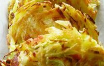 一口气能吃掉一盘子！包菜土豆培根芝士饼