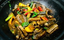 酒香煲仔黄鳝段