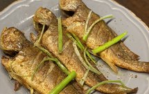 香煎小黄鱼