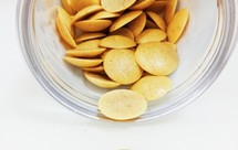 牙齿训练（二）：香蕉味的鸡蛋饼干（无糖，加面粉）