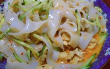 凉皮-家庭自制（告诉你自己做更劲道的秘诀）