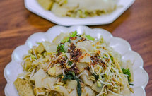 炒凉皮算面条的一种吗？