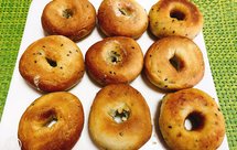 高粉芝麻甜甜圈