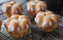 全麦炼乳花朵面包