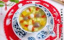 团团圆圆,平平安安~苹果南瓜酒酿汤圆。