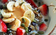 丰富营养的牛奶燕麦片(快手早餐)