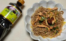 捞汁鸡腿拌荞麦面