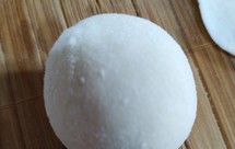 不用糯米粉就能做的“汤圆”