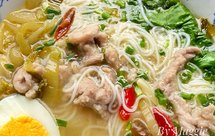 酸菜肉丝米线/汤底