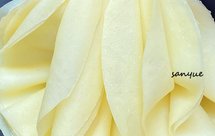 层薄如纸的蒸春饼 柔软又劲道 卷肉卷菜都好吃 附细节视频详解