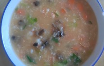 营养丰富又好喝的海参大虾粥