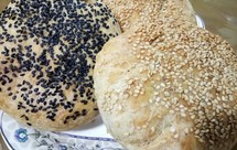 酥酥的五香芝麻烧饼